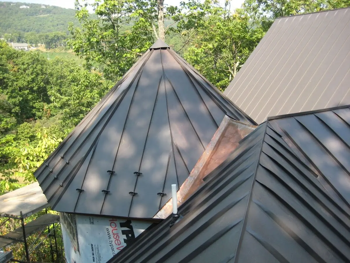 Professional Gutter Cleaning by Craftsman Roofing in Home Gardens